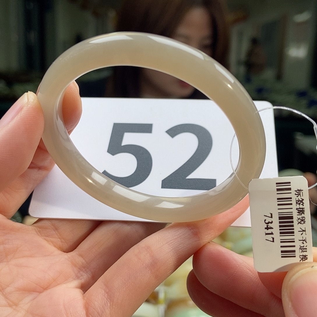 和田玉手镯未镶嵌藕粉