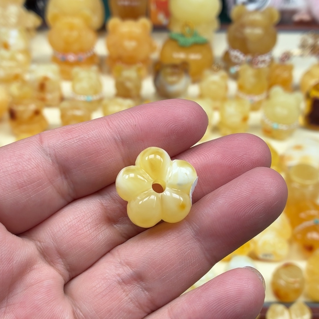 琥珀未镶嵌裸石蜜蜡