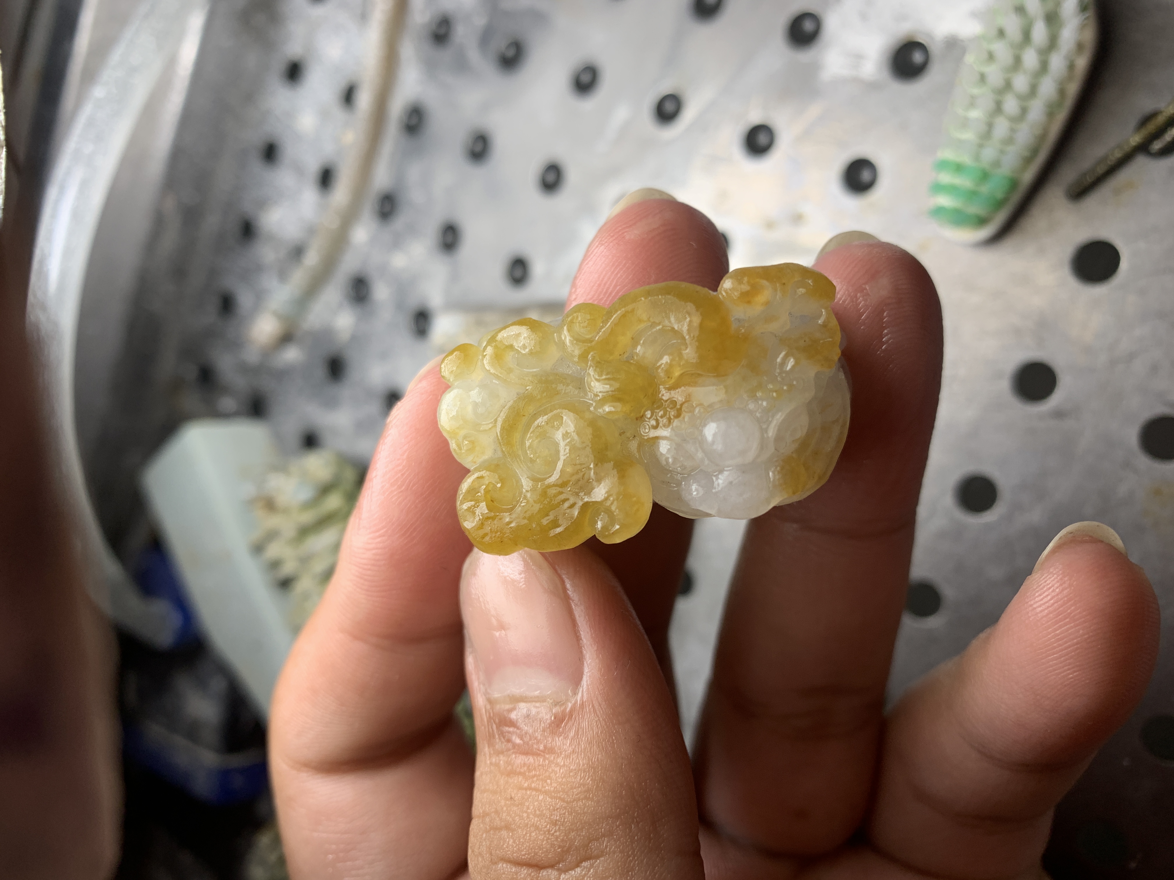 毛货黄翡霸王貔貅口含珠