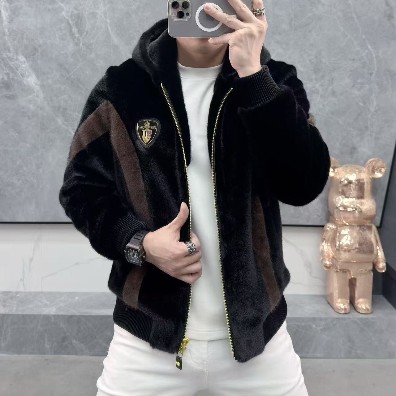 欧洲站 冬季新款时尚修身短款加厚重工刺绣潮流连帽撞色毛外套