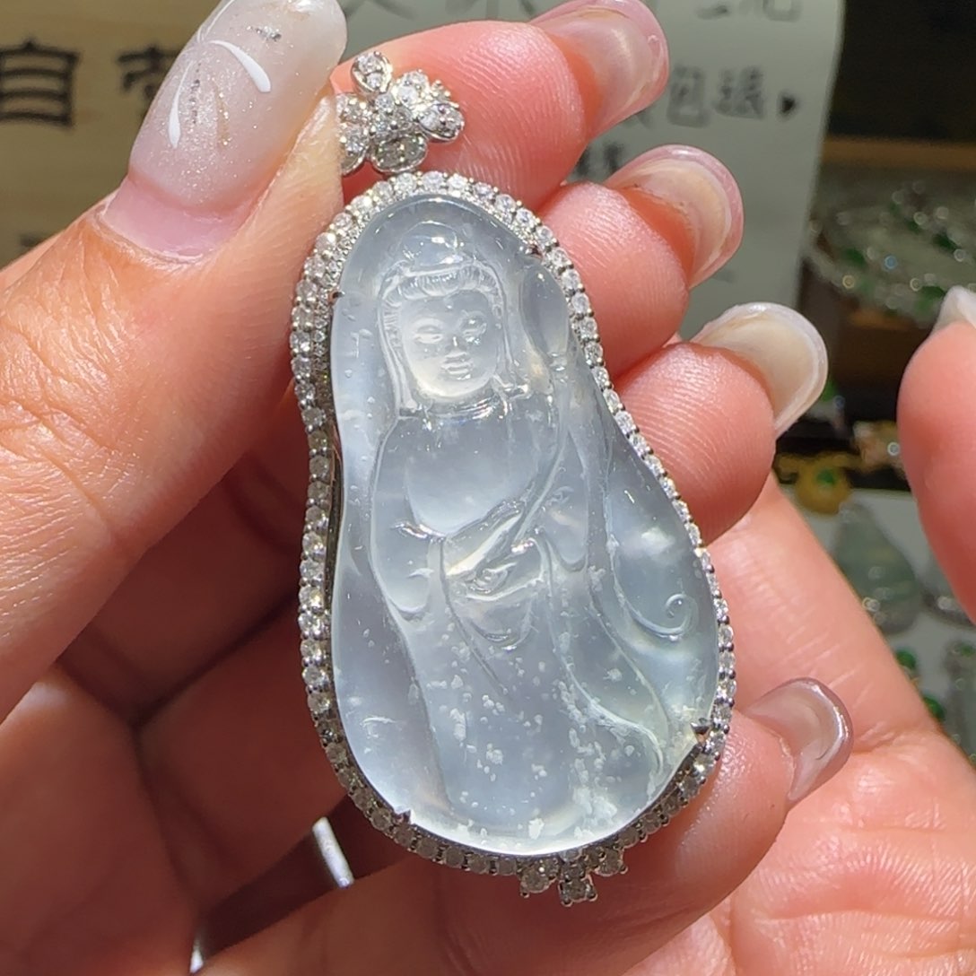 【闪购商品】翡翠颈饰18K金镶嵌?*呀缅甸