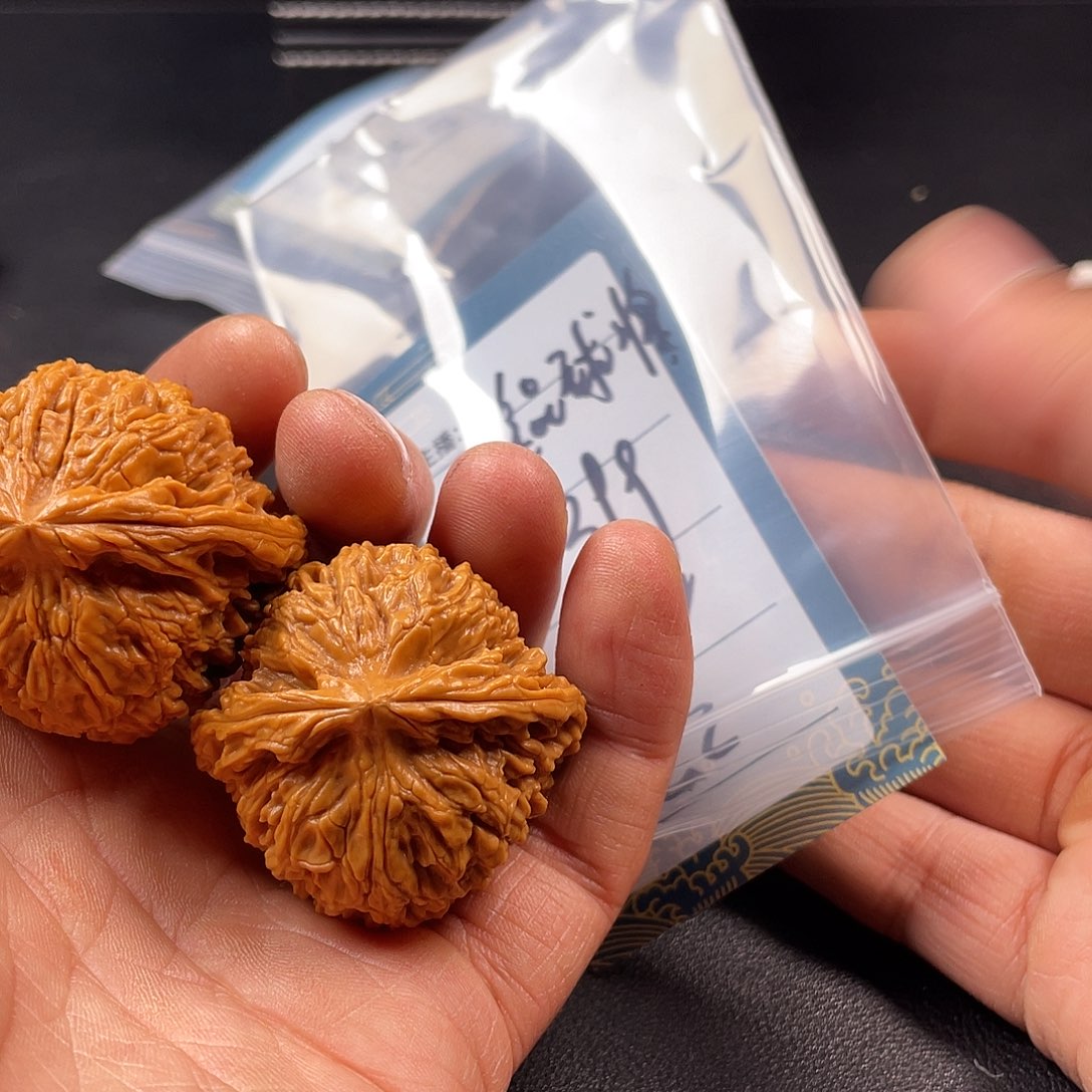 文玩核桃吊坠周*二十二