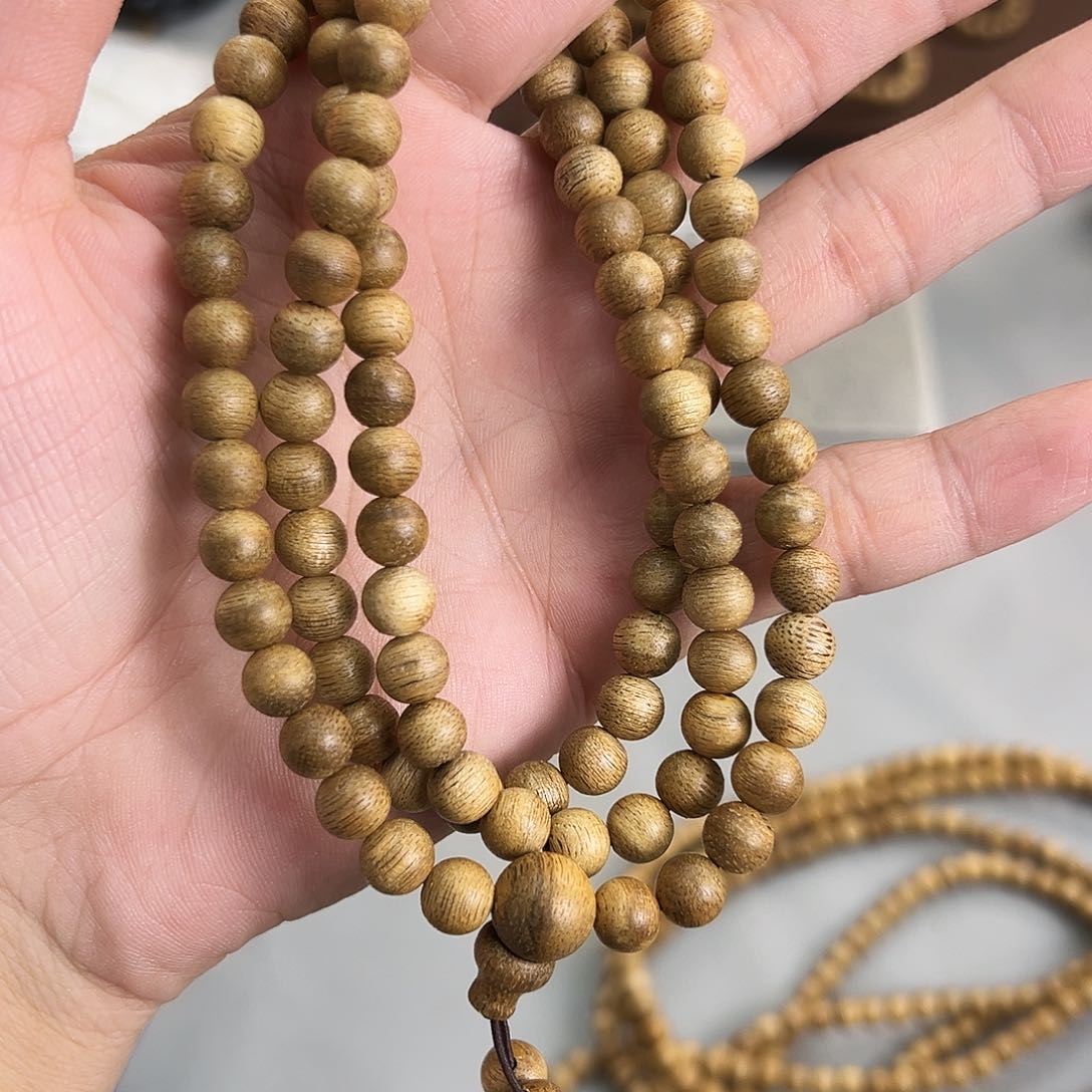 沉香沉香香囊海南黄油格0.7mm圆珠多圈福利款，多样性发一