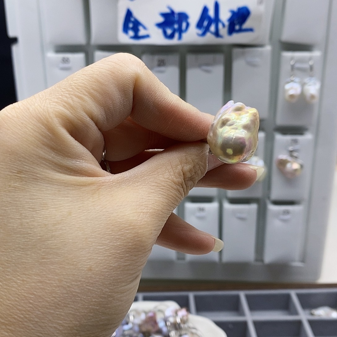 颈饰合金淡水珍珠