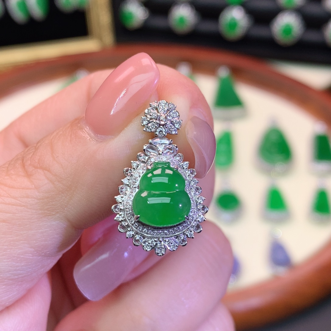 翡翠18K金镶嵌吊坠(不含链)