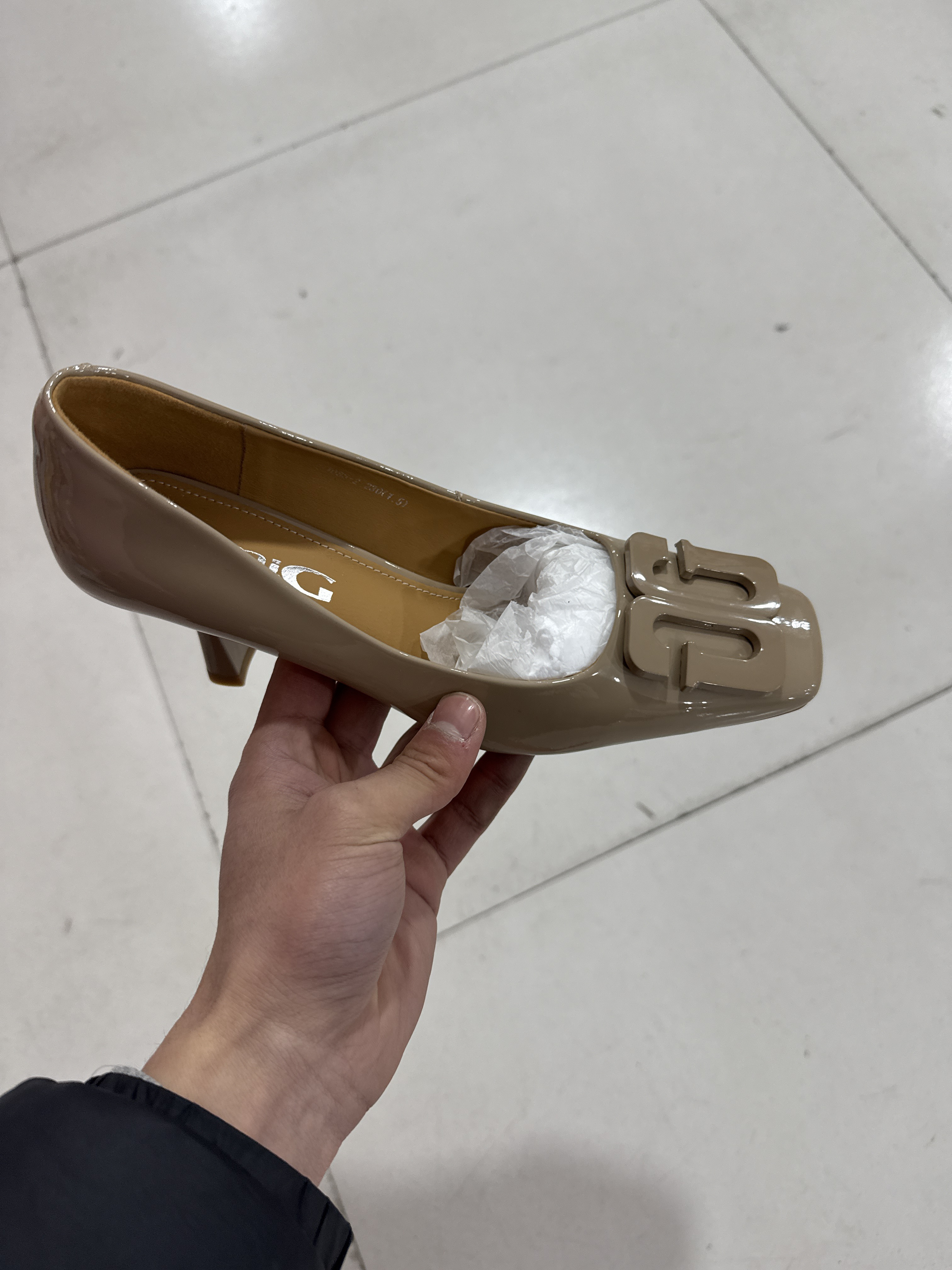 210852 牛皮百搭单鞋