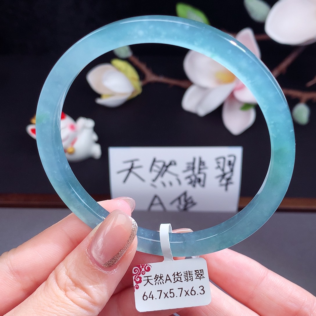 翡翠手镯（圆镯）未镶嵌C*.