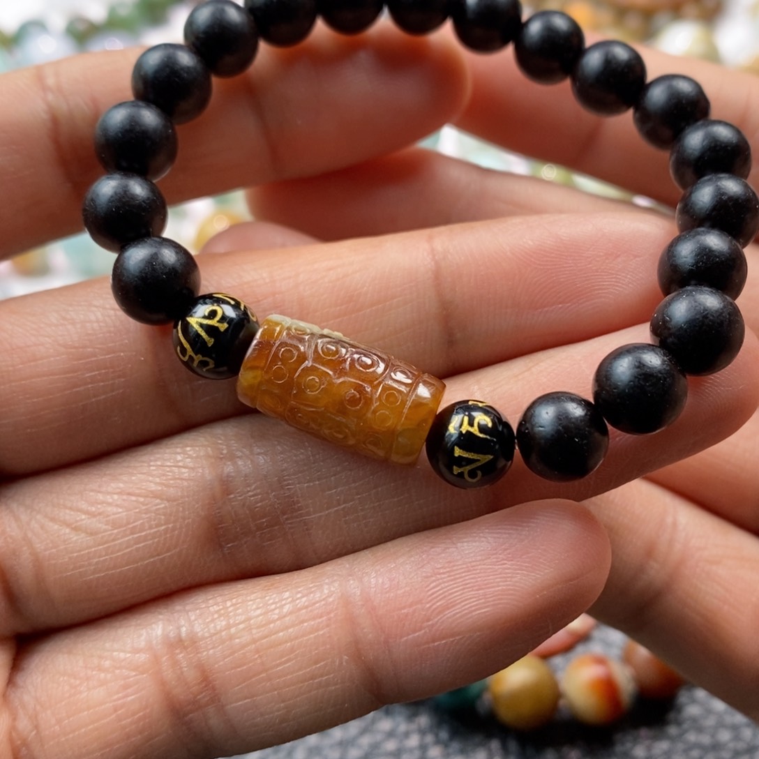 翡翠手链未镶嵌珠子