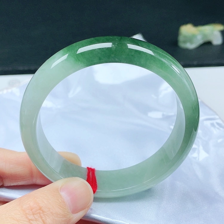 【闪购商品】翡翠手镯未镶嵌天然翡翠手镯