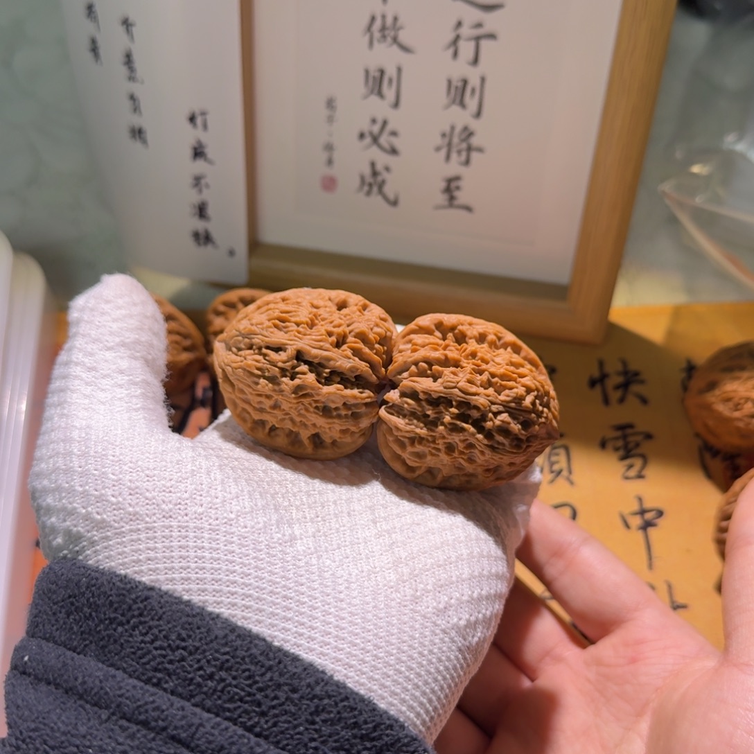 文玩核桃吊坠42高炮南疆石