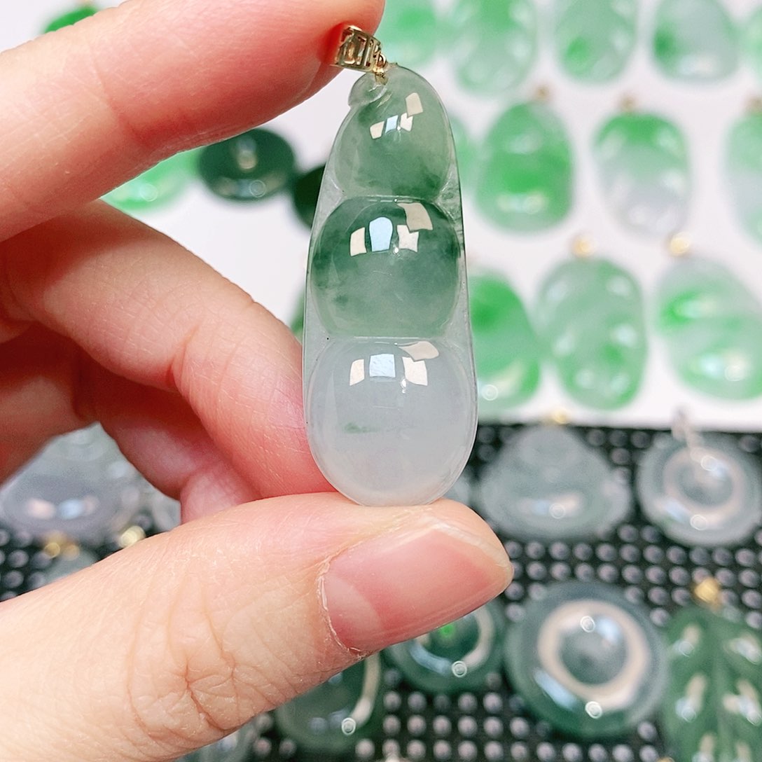 翡翠吊坠(不含链)18K金镶嵌