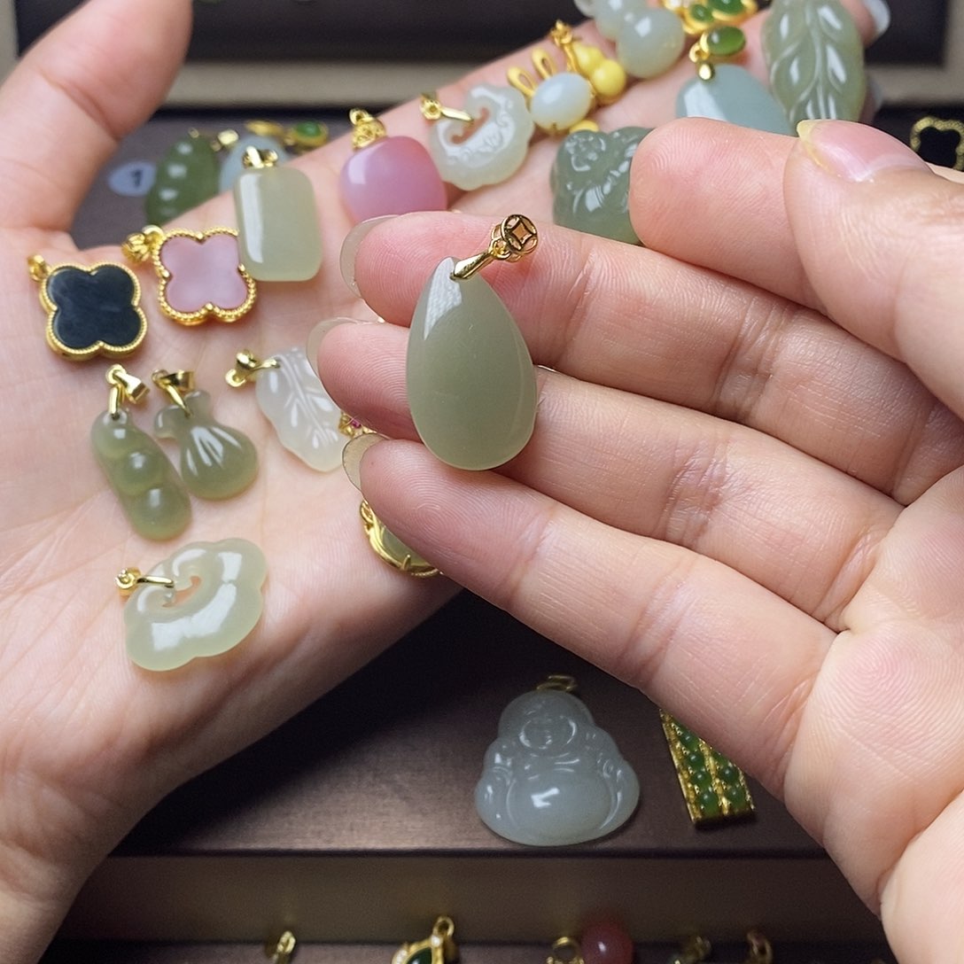 和田玉颈饰银S925镶嵌