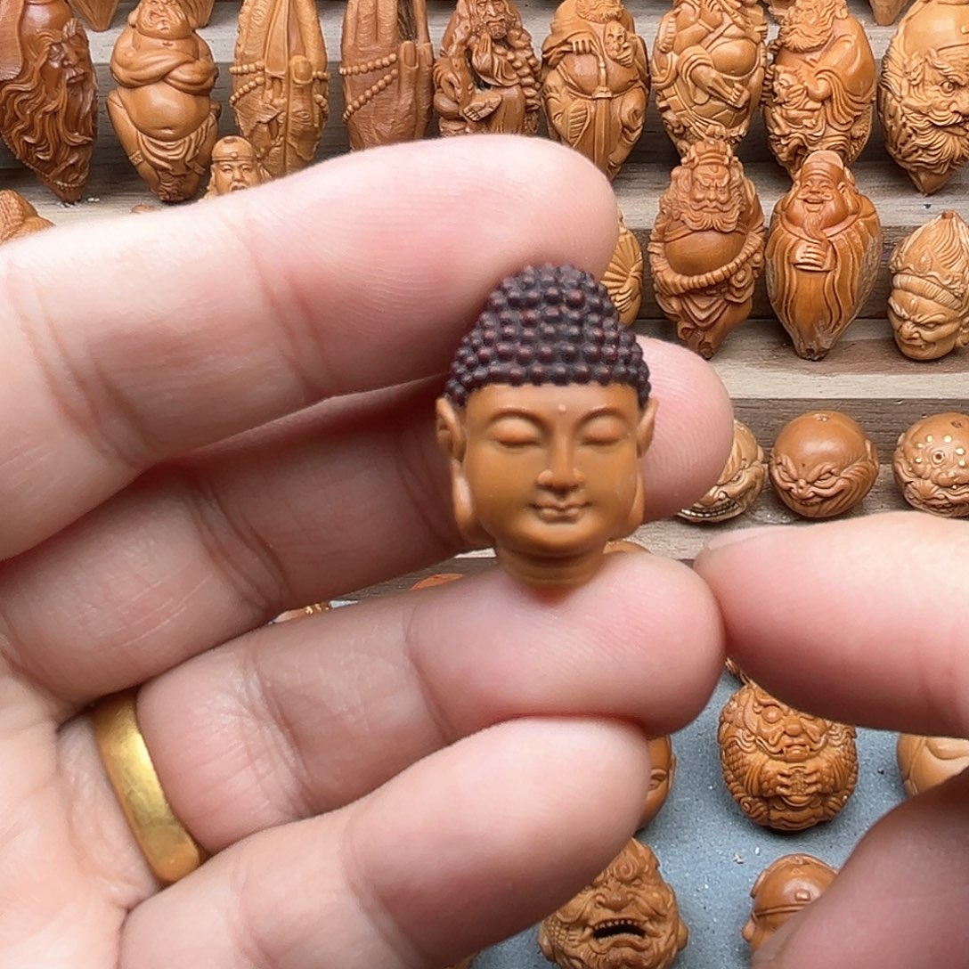 橄榄核吊坠17.5如来佛