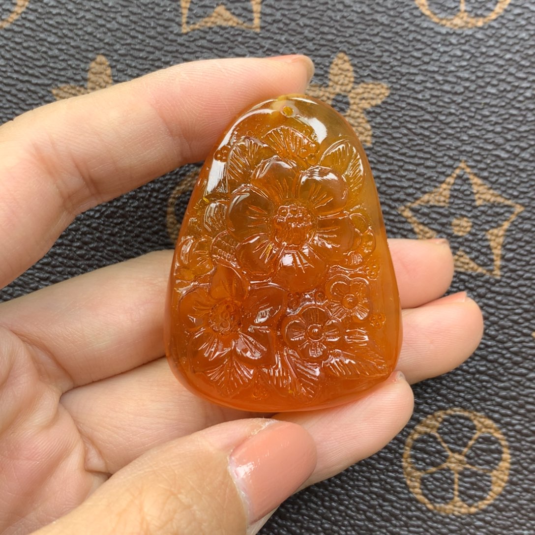 琥珀未镶嵌珠宝奇石