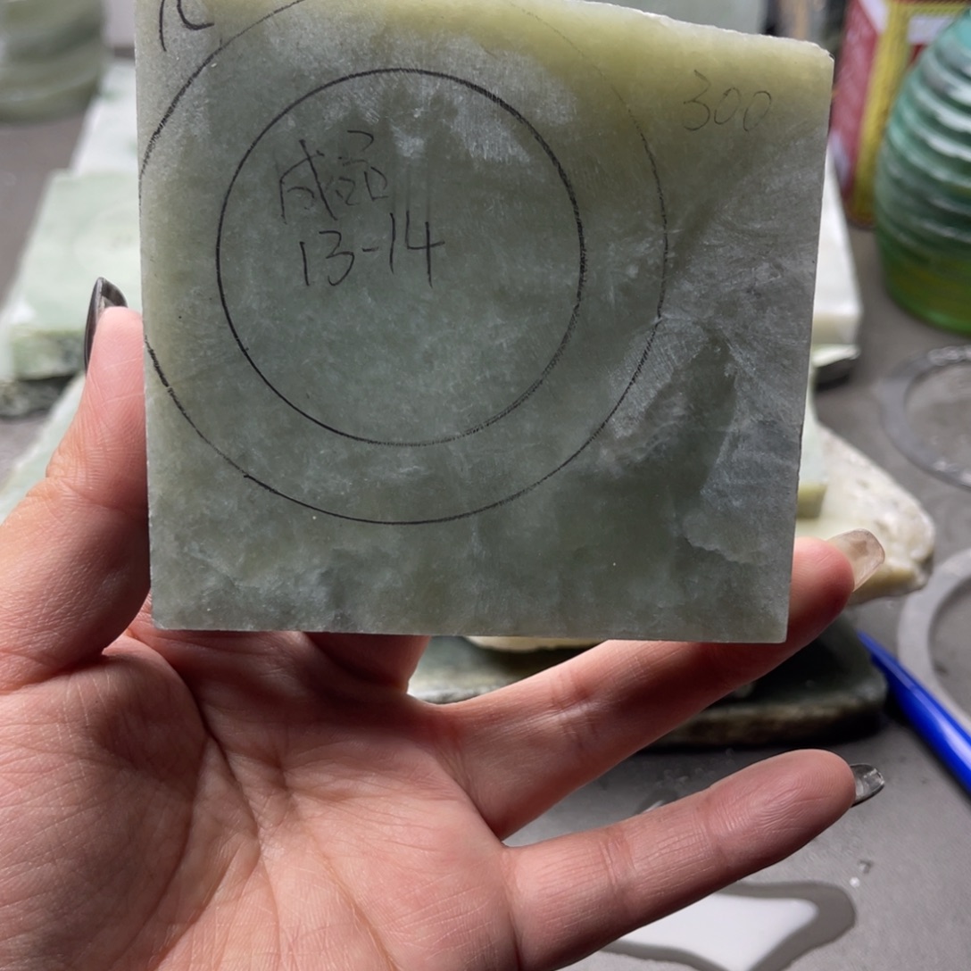 依***落和田玉未镶嵌手镯