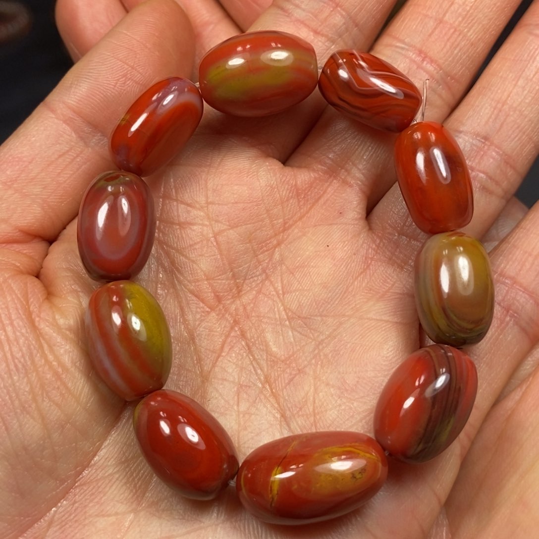 南红玛瑙手串未镶嵌