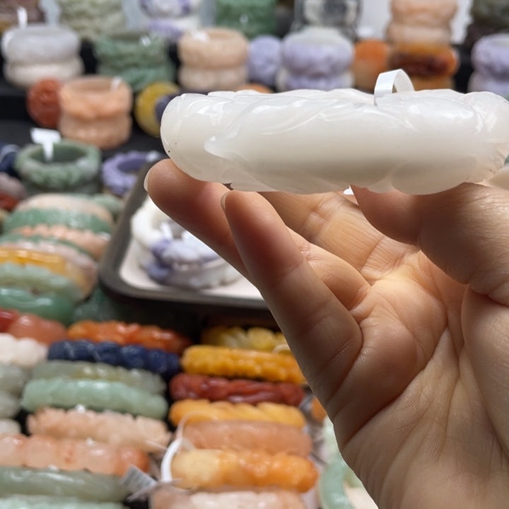 石英质玉未镶嵌手镯