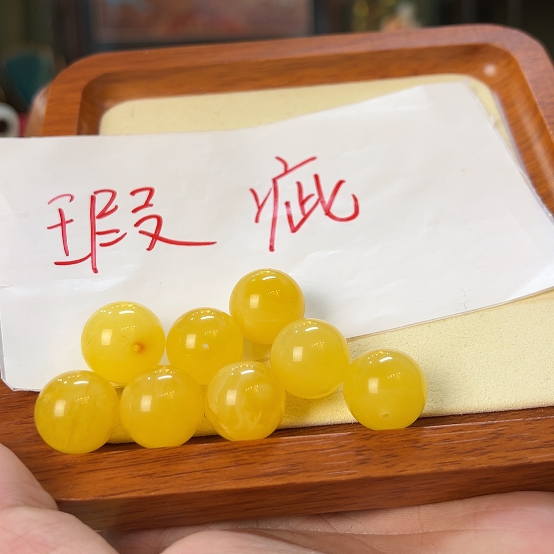 琥珀珠宝奇石未镶嵌多样性发其一