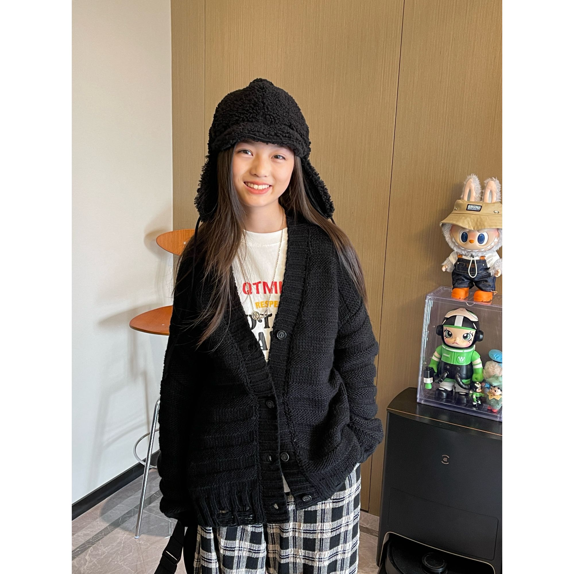 YUUKO 复古下摆破坏流苏破烂开衫—25143