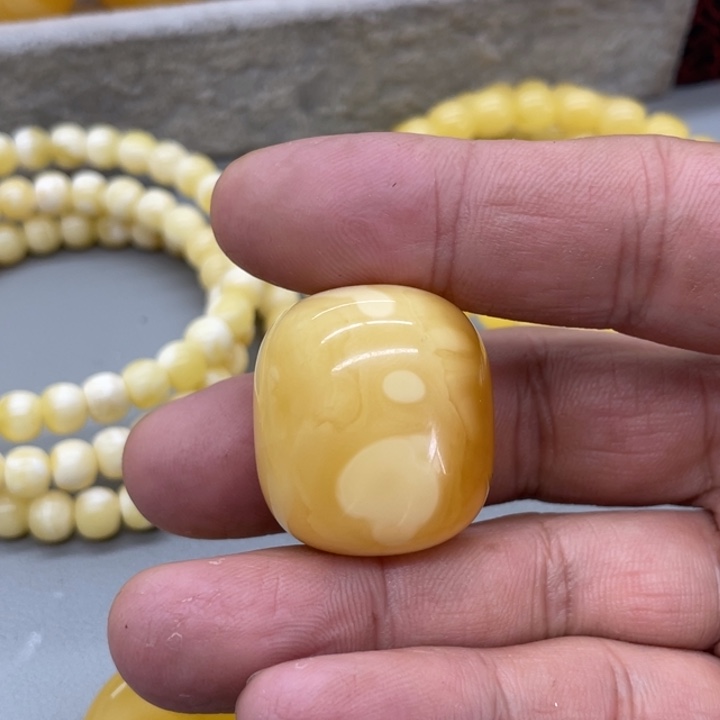 琥珀未镶嵌裸石桶珠