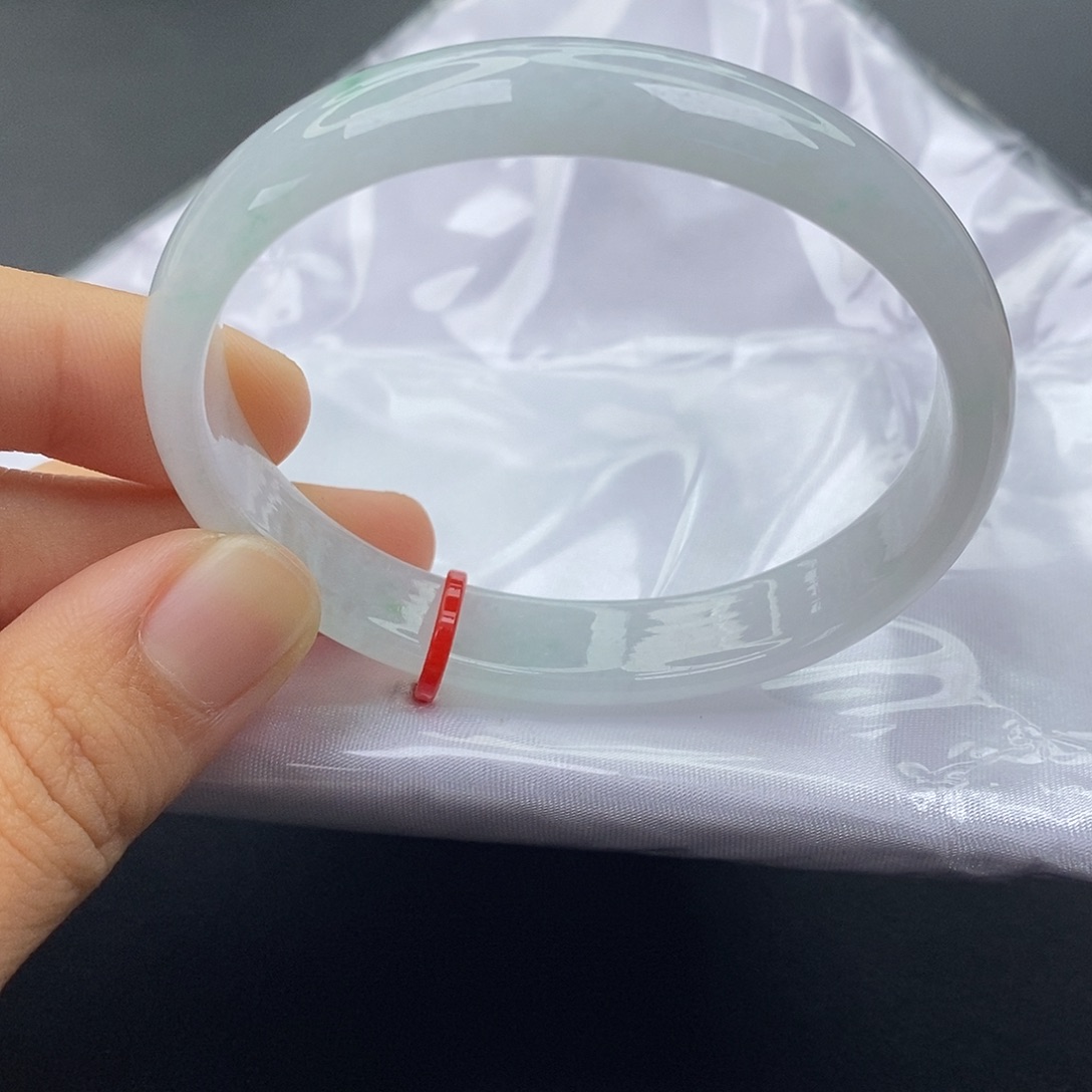 翡翠未镶嵌手镯（贵妃镯）57贵妃