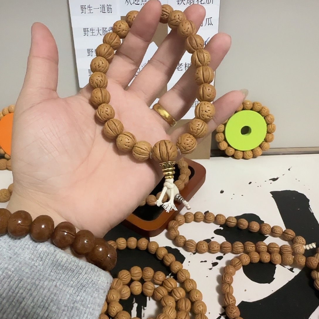 吊坠桃核野生一道筋