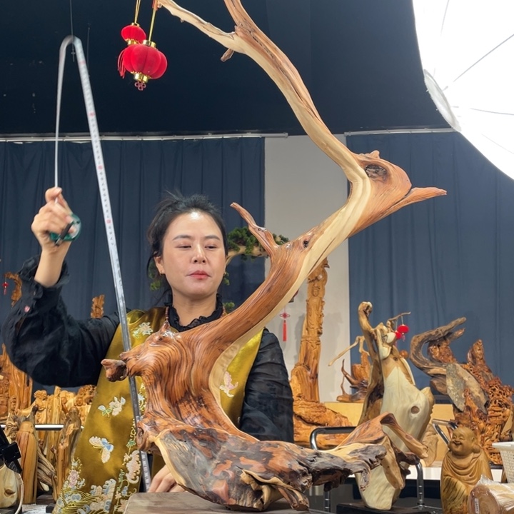 柏木（崖柏）随型飘枝