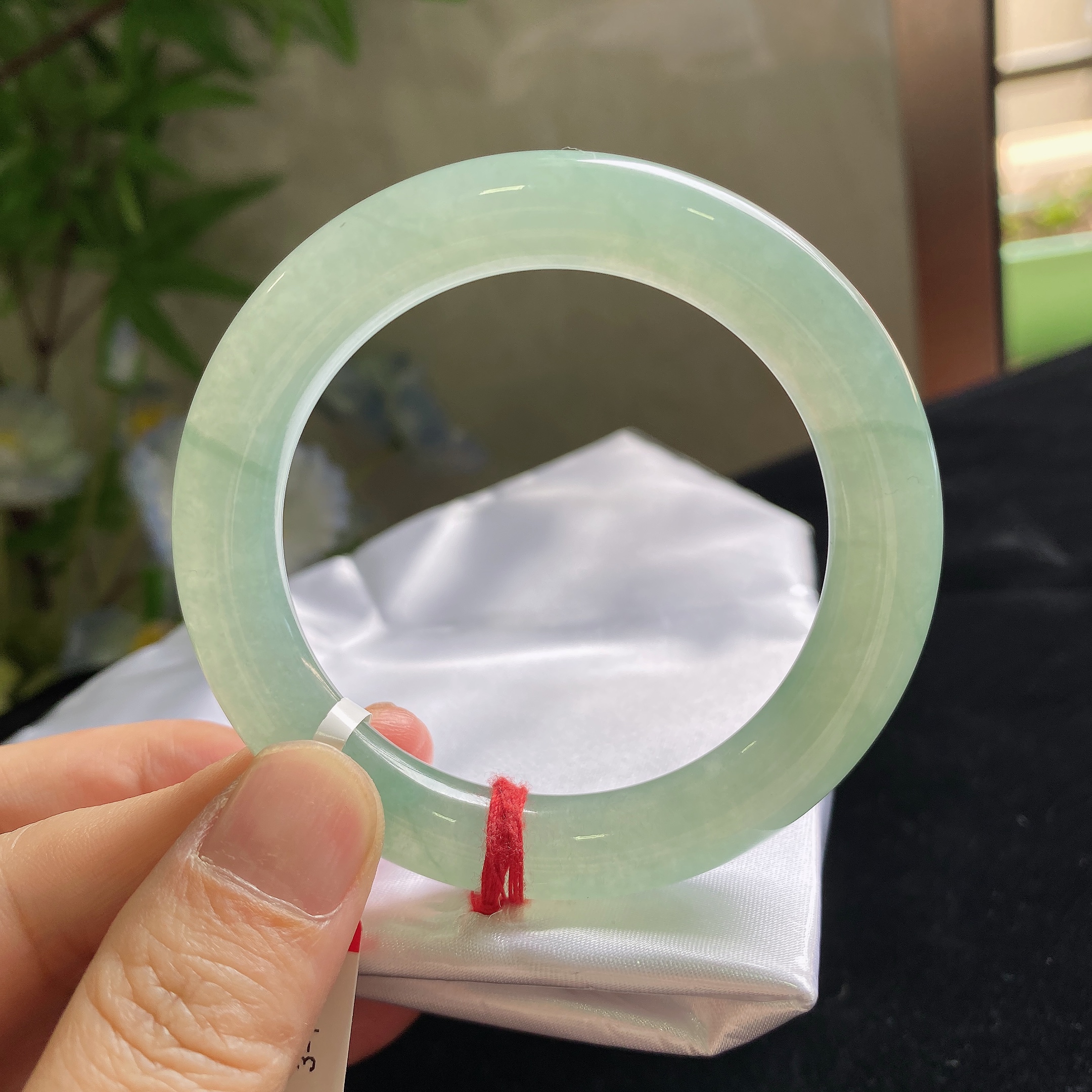 缅甸天然A货翡翠上等玉手镯子翡翠直播间上新品葡萄肉晴水52圆条