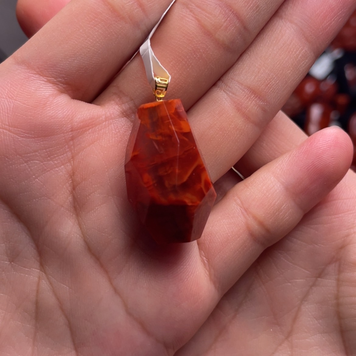 【闪购商品】18K金镶嵌随行吊坠南红玛瑙