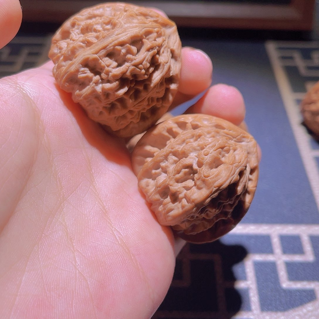 吊坠文玩核桃改*三角白