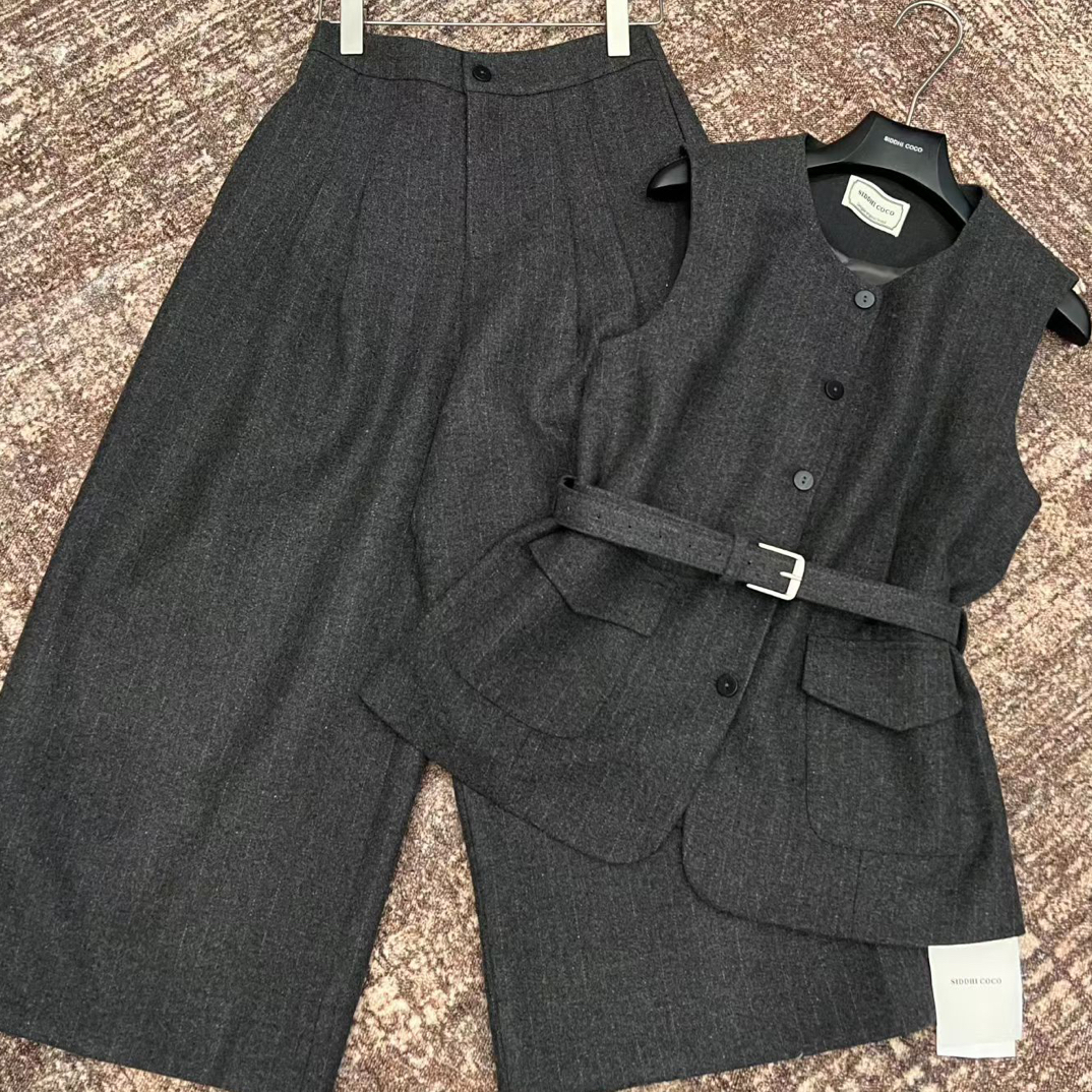 秋季无袖系腰带上衣搭配阔腿裤时尚气质套装