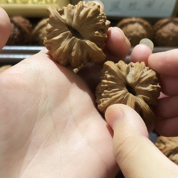 初***心文玩核桃吊坠四座楼