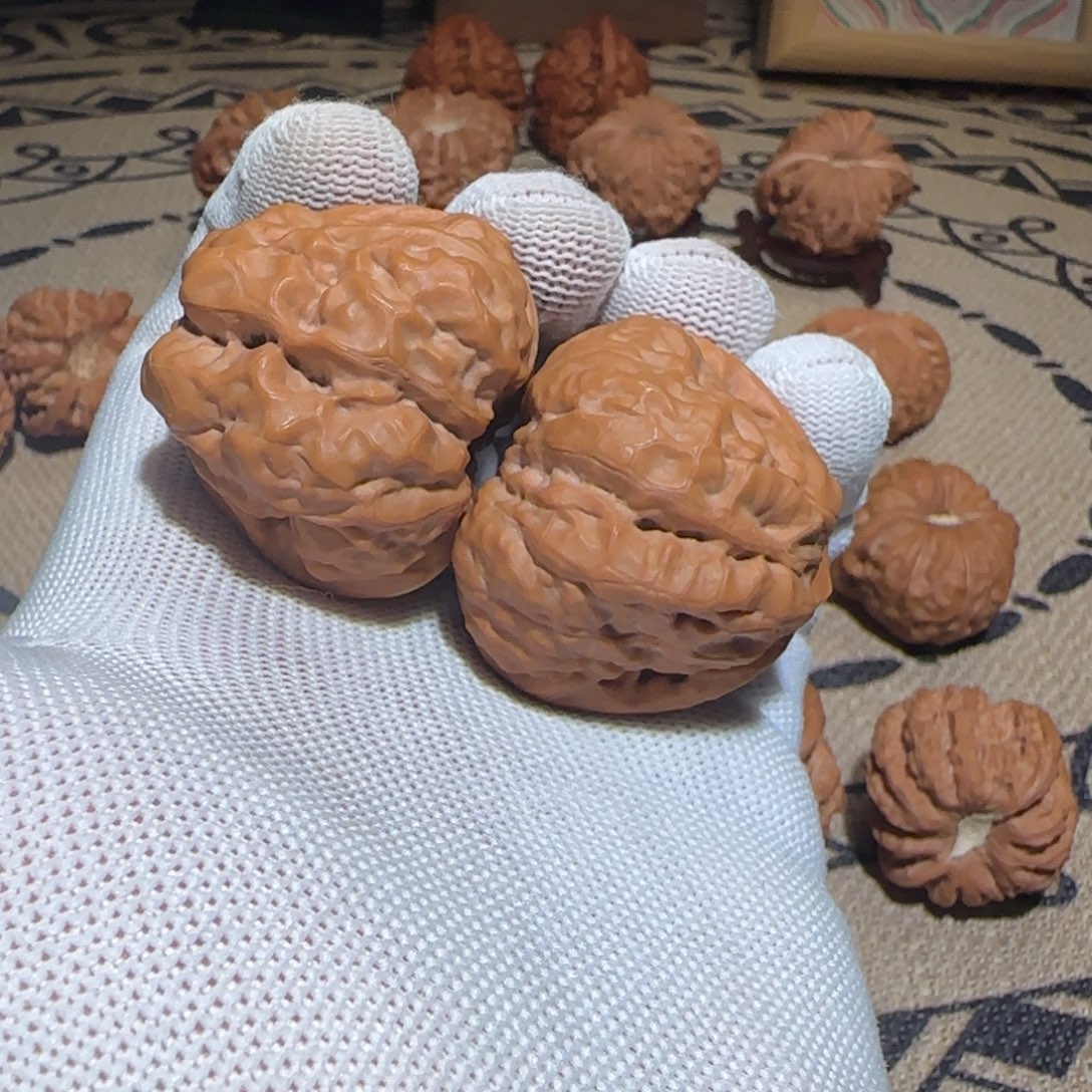 ＼***／文玩核桃吊坠核桃