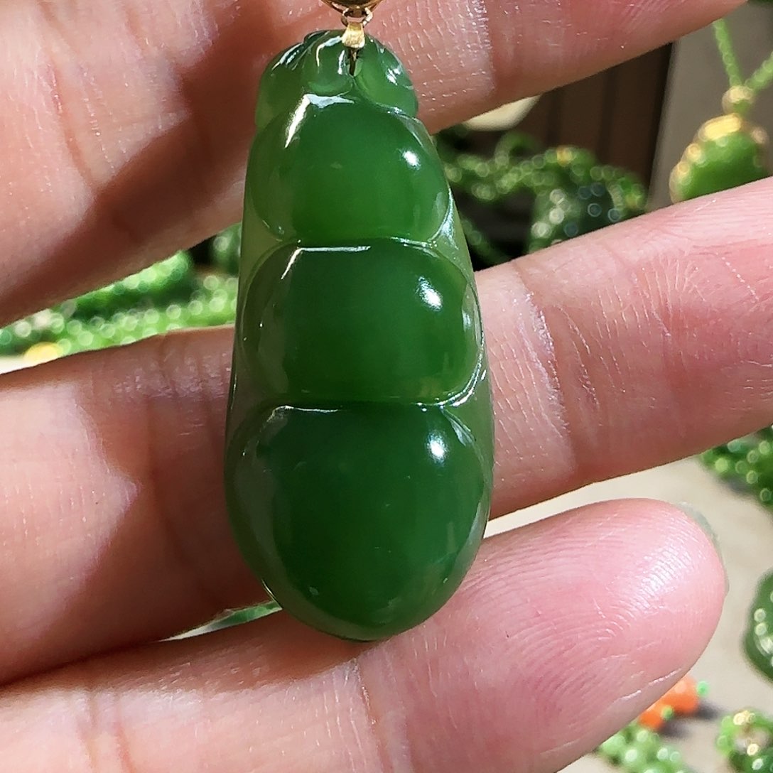 和田玉（碧玉）颈饰18K金镶嵌