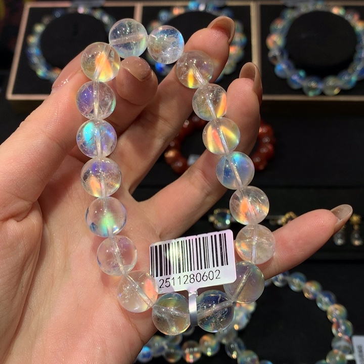 爱***@手链月光石未镶嵌