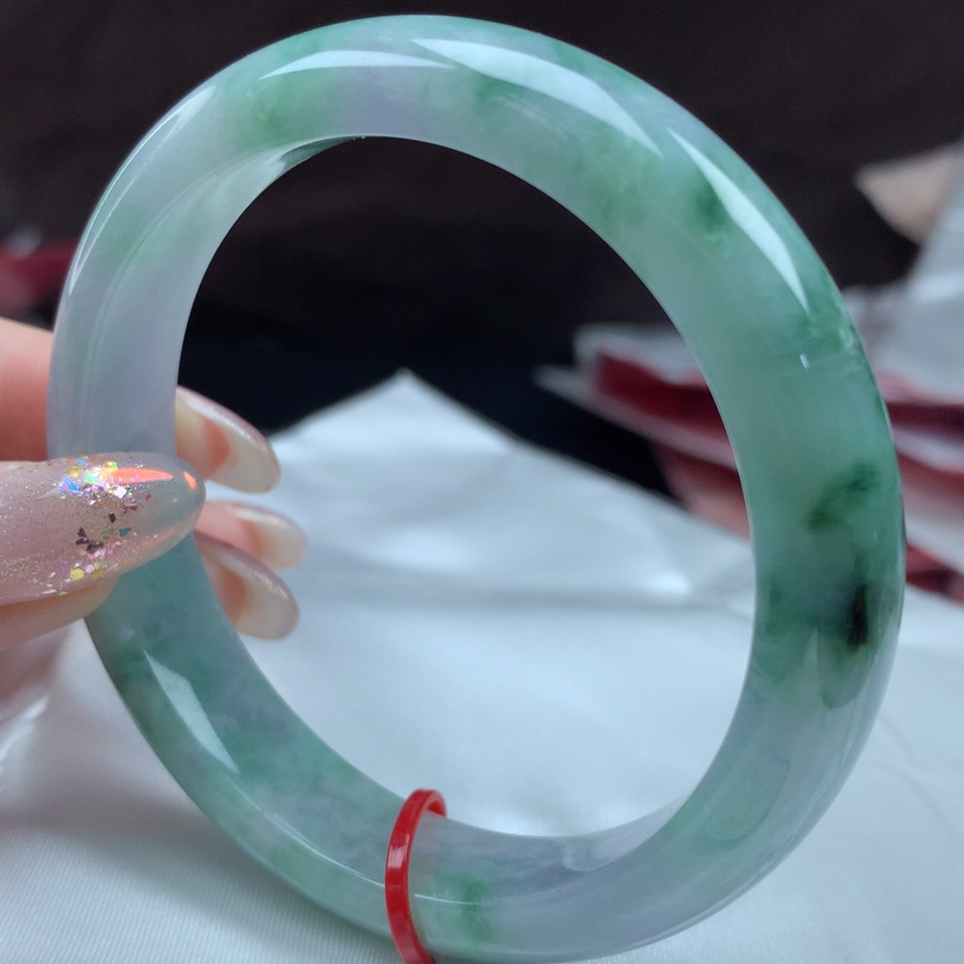 翡翠未镶嵌手镯@****^95208。