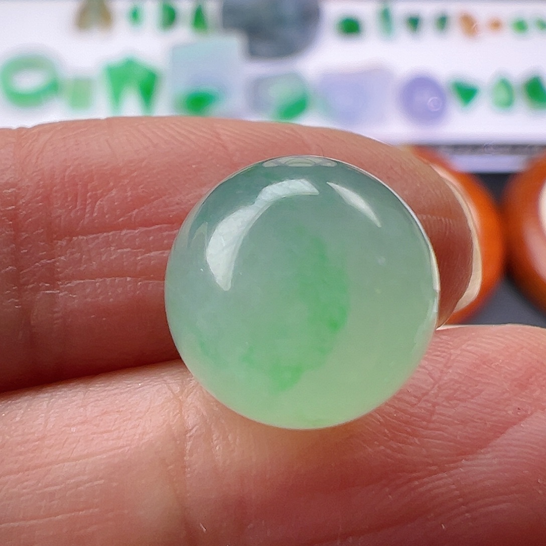 翡翠散珠翡翠冰飘绿圆珠卡11.7