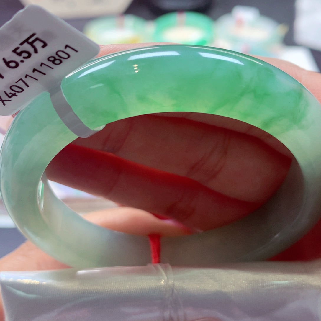 翡翠手镯未镶嵌（莫莫26）57正5号