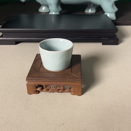 雨***晴青焱汝瓷直口杯美微瑕