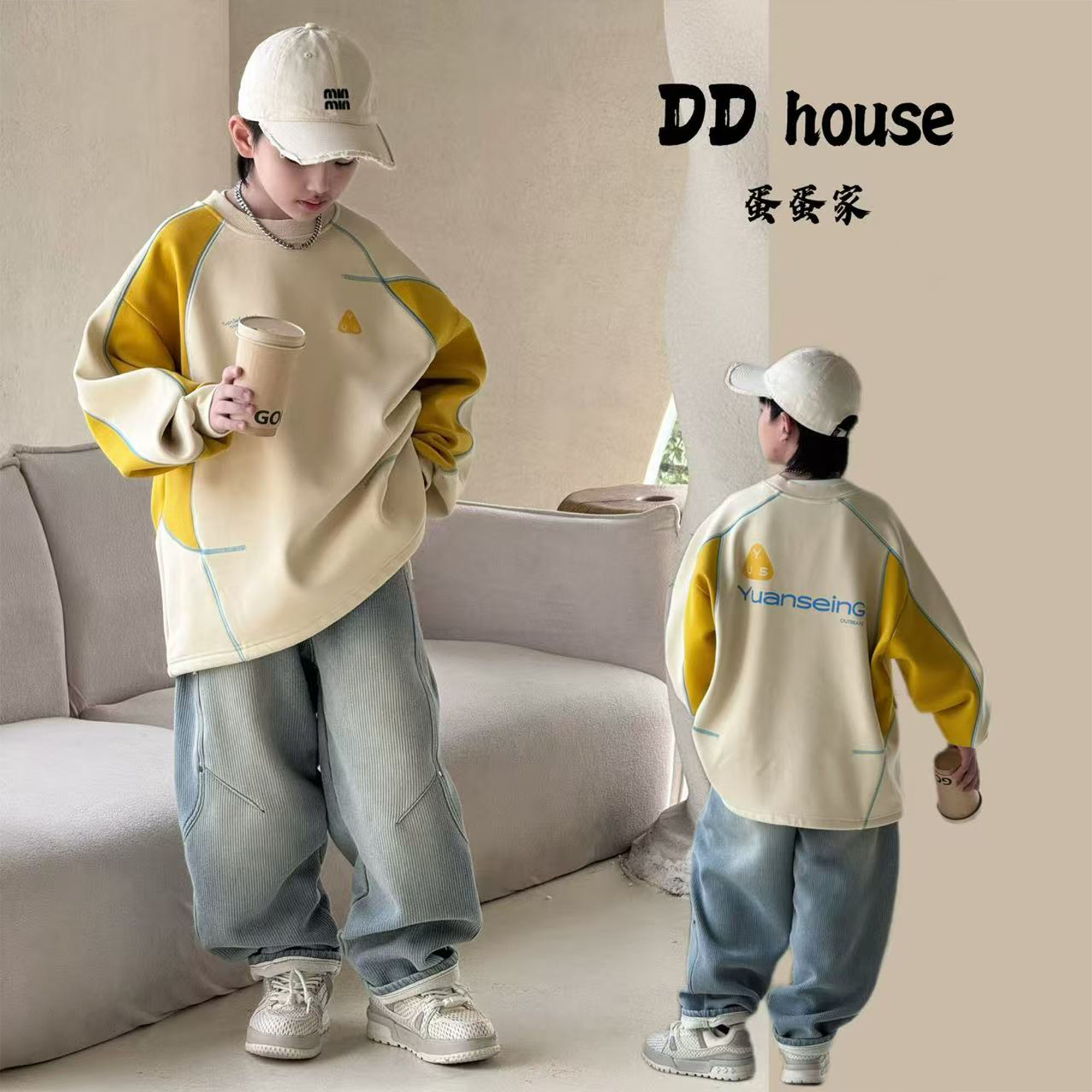 蛋蛋家【蛋黄派】25336冬季新款奶黄色拼色插肩袖字母加绒卫衣