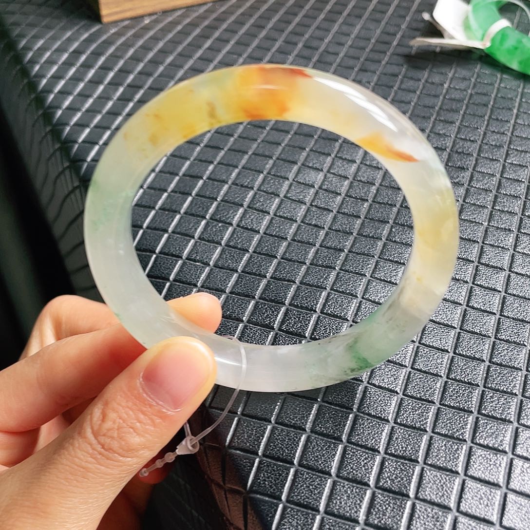 石英质玉未镶嵌手镯55