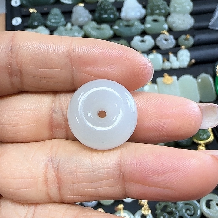 和田玉吊坠(不含链)未镶嵌