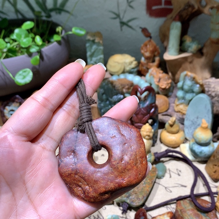 岫岩河磨玉（透闪石质玉）挂件未镶嵌
