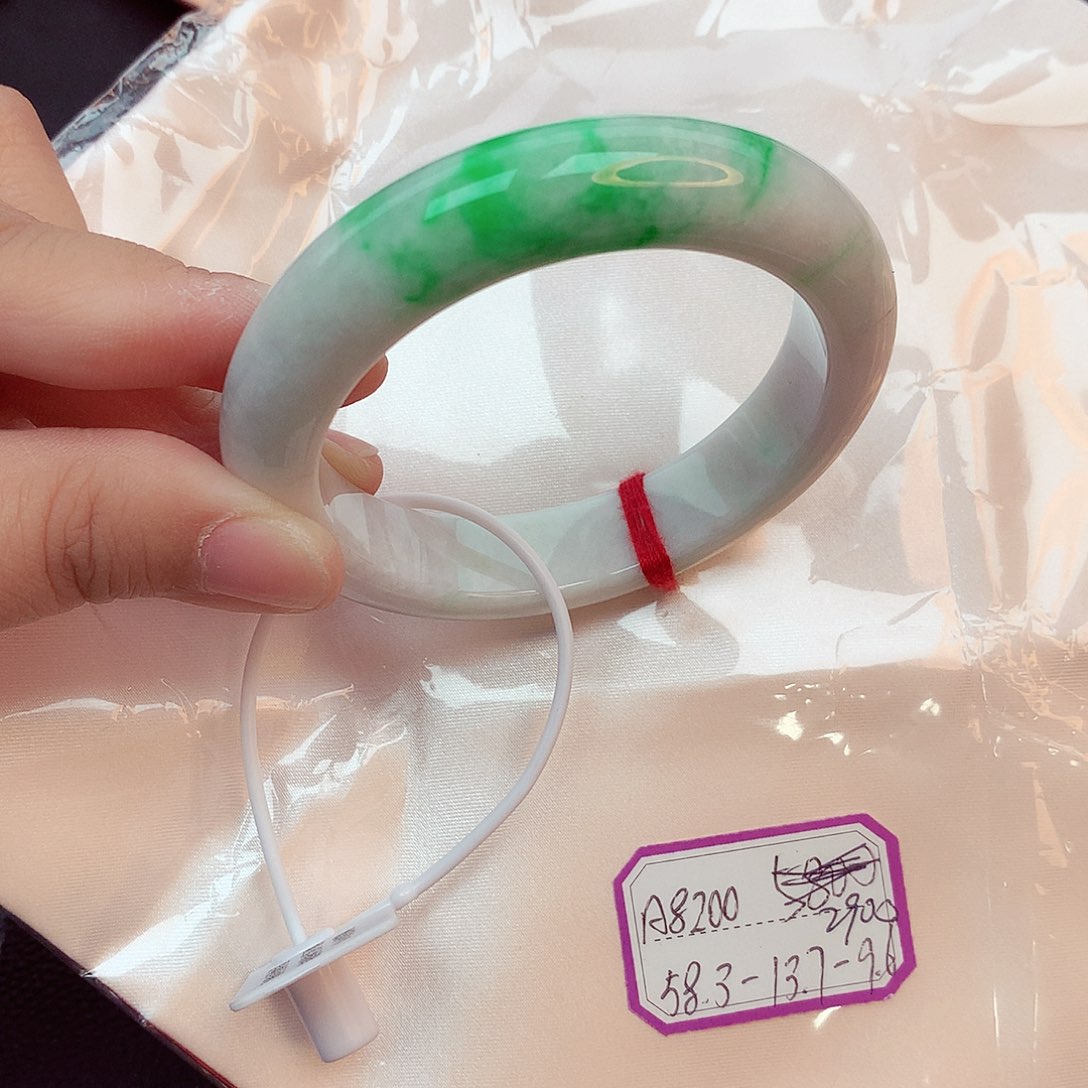 翡翠手镯未镶嵌天然缅甸翡翠A货