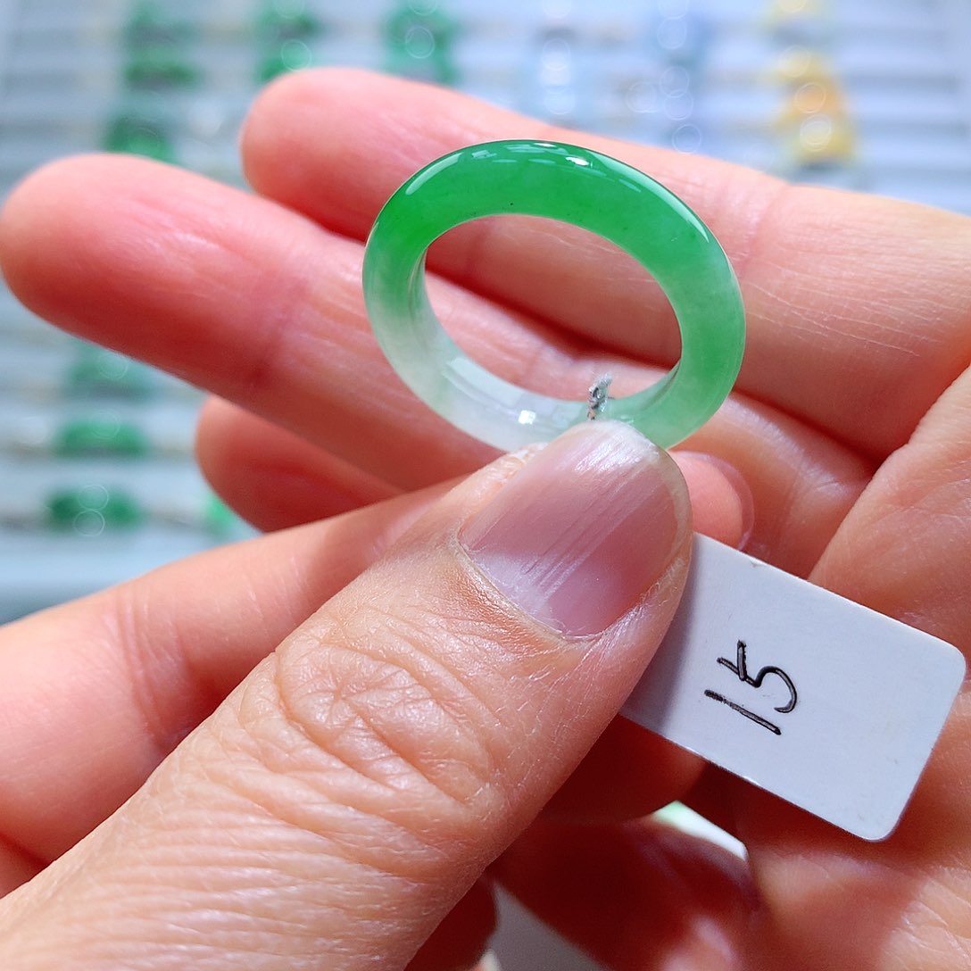 翡翠戒指未镶嵌15号