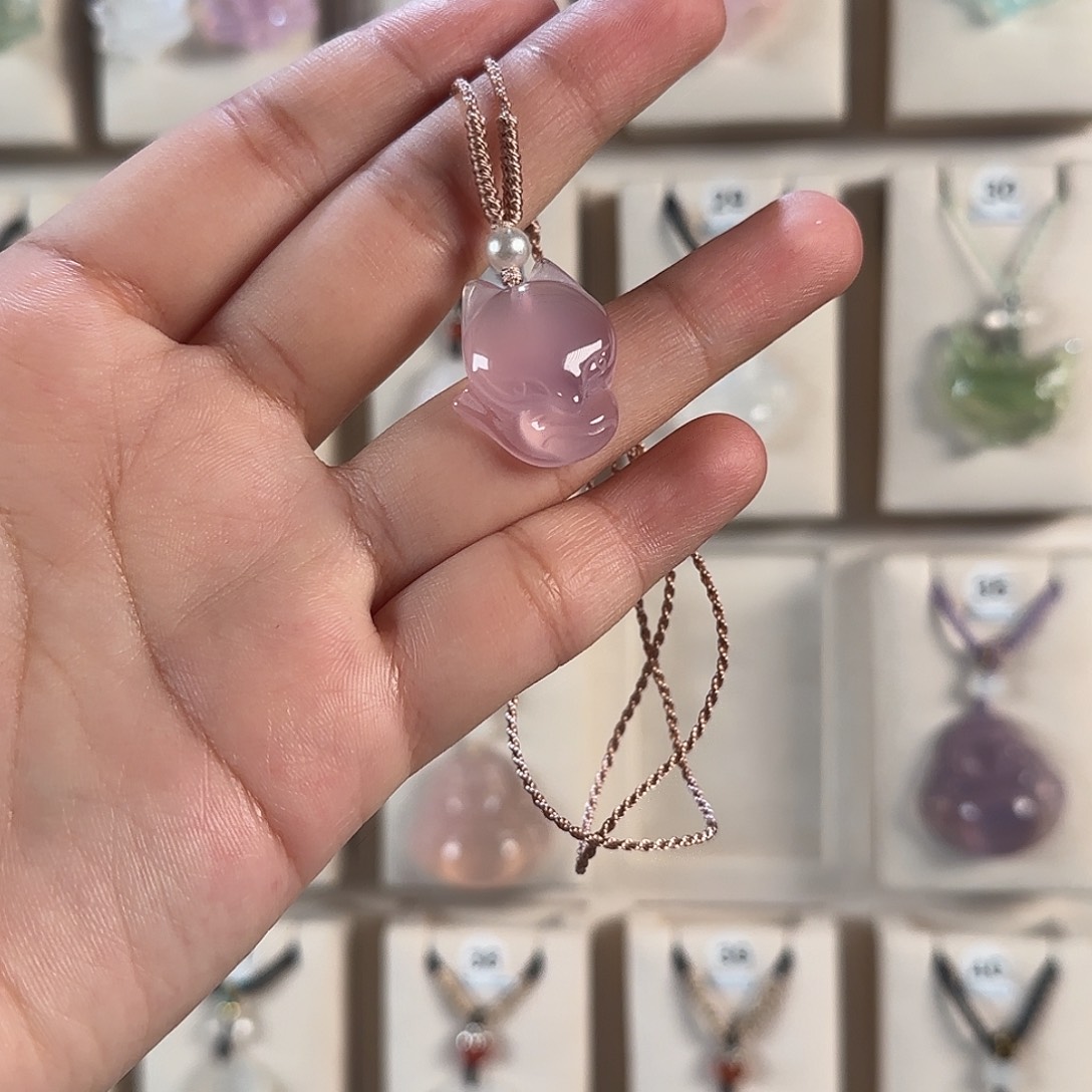 耶***耶玛瑙/玉髓未镶嵌颈饰