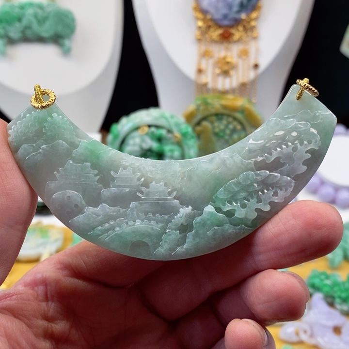 翡翠颈饰未镶嵌翡翠吊坠挂件