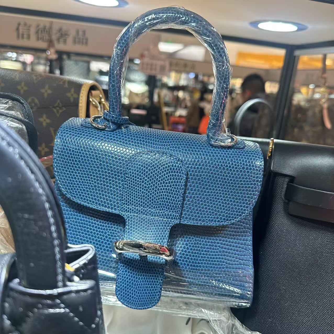 95新 Delvaux/德尔沃 伦老板/95新/德尔沃