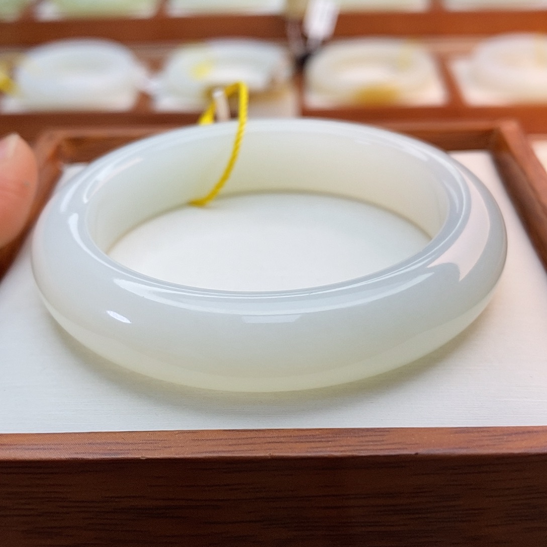 和田玉（白玉）未镶嵌手链