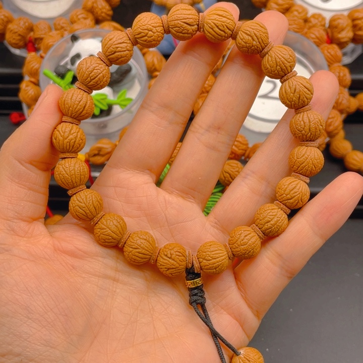 周***.吊坠桃核见健健康康平平安安9